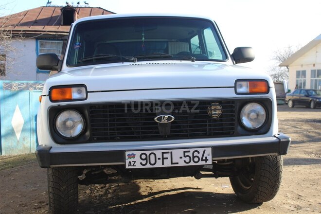 LADA (VAZ) Niva 2008, 110,400 km - 1.7 l - Qusar