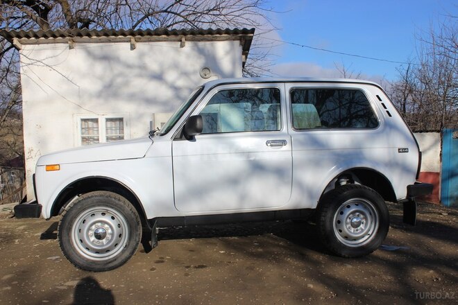 LADA (VAZ) Niva 2008, 110,400 km - 1.7 l - Qusar