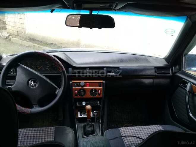 Mercedes E 200 1990, 265,700 km - 2.0 l - Masallı