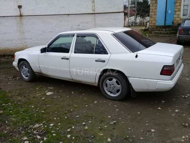 Mercedes E 200 1990, 265,700 km - 2.0 l - Masallı