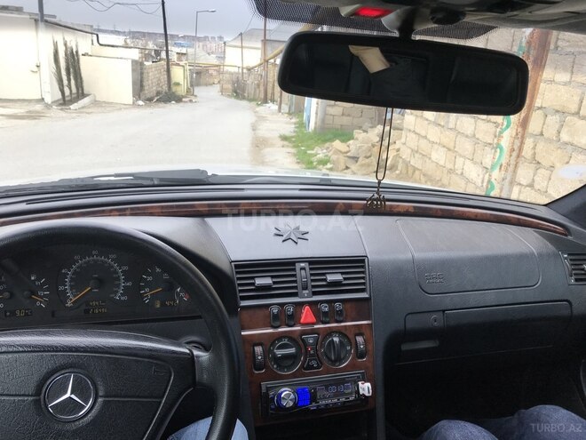 Mercedes C 230 1999, 217,000 km - 2.3 l - Bakı