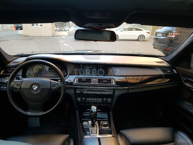 BMW 750 2011, 138,000 km - 4.4 l - Bakı