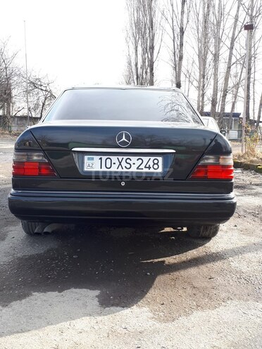 Mercedes E 300 1992, 484,548 km - 3.0 l - Qəbələ