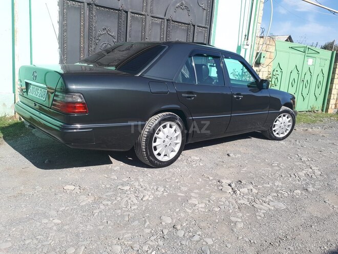 Mercedes E 300 1992, 484,548 km - 3.0 l - Qəbələ
