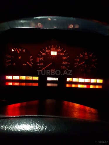 Mercedes E 300 1992, 484,548 km - 3.0 l - Qəbələ
