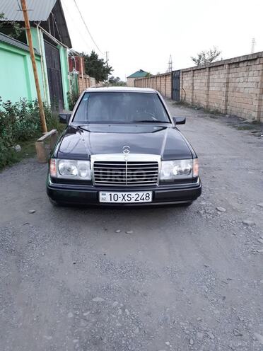 Mercedes E 300 1992, 484,548 km - 3.0 l - Qəbələ