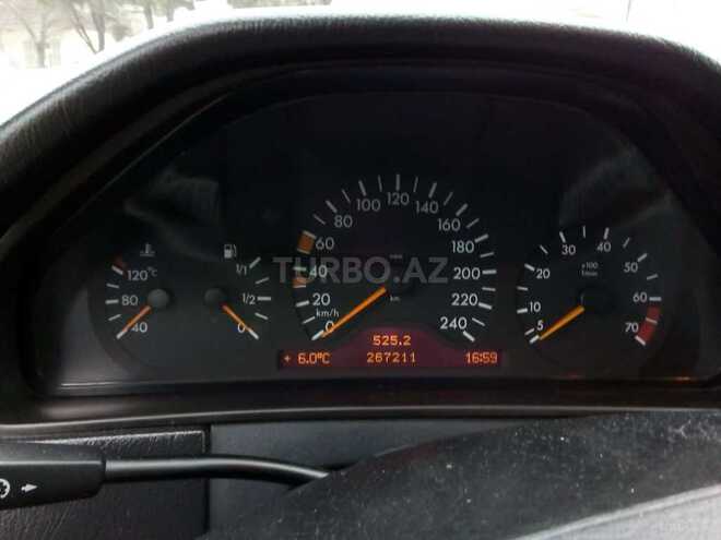 Mercedes E 240 1997, 26,600 km - 2.4 л - Ağsu