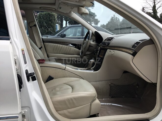 Mercedes E 320 2004, 293,000 km - 3.2 л - Bakı