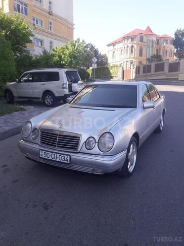 Mercedes E 320 1998, 300,000 km - 3.2 л - Bakı