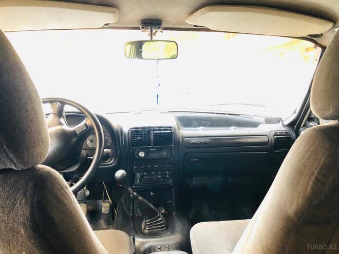 GAZ 3102 2000, 178,000 km - 2.3 л - Bakı