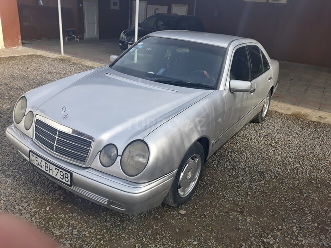 Mercedes E 200 1996, 363,765 km - 2.0 l - Bakı