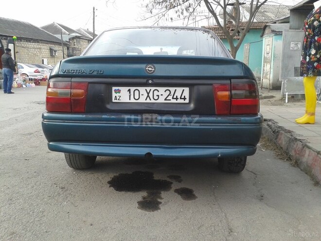 Opel Vectra 1994, 40,000 km - 1.7 л - Zaqatala