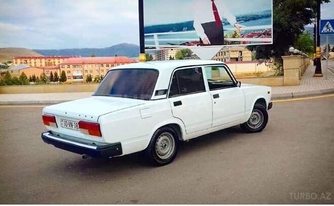 LADA (VAZ) 2107 2007, 82,000 km - 1.6 l - Göygöl