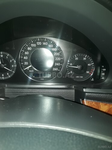 Mercedes E 220 2006, 186,000 km - 2.2 l - Bakı