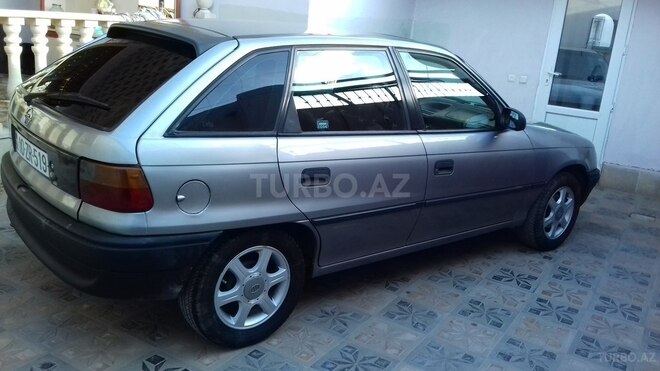Opel Astra 1995, 425,652 km - 1.6 l - Bakı
