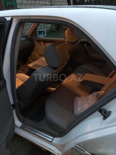 Mercedes C 220 1995, 218,000 km - 2.2 l - Ağcabədi