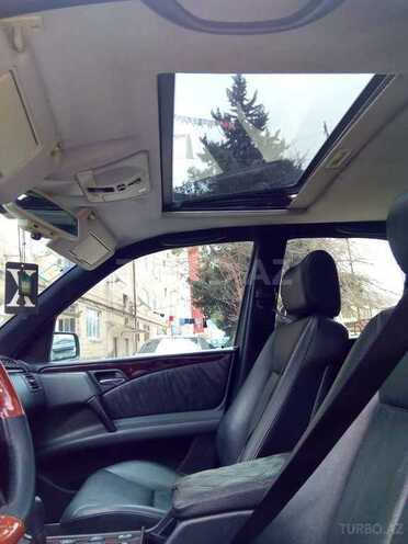 Mercedes E 230 1996, 354,000 km - 2.3 l - Şirvan