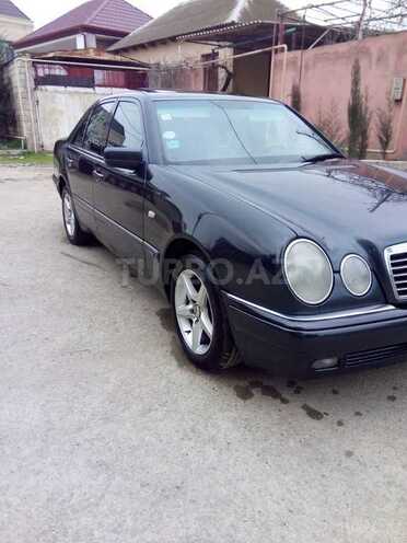 Mercedes E 230 1996, 354,000 km - 2.3 l - Şirvan