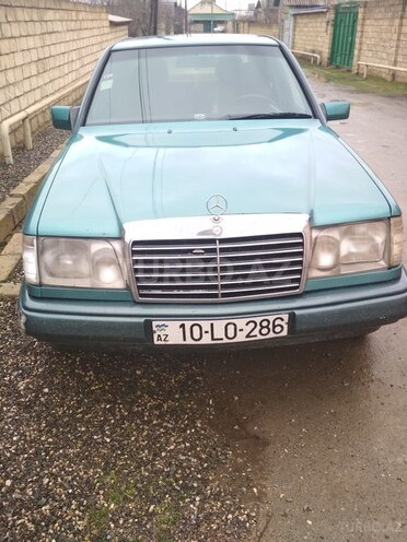 Mercedes E 200 1989, 263,000 km - 2.0 l - Xudat