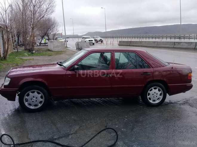 Mercedes E 260 1990, 350,000 km - 2.6 l - Bakı