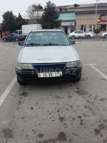 Opel Astra 1992, 290,000 km - 1.8 л - Bakı