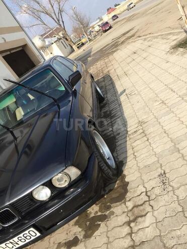 BMW 525 1989, 150,000 km - 2.5 l - Gəncə