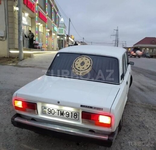 LADA (VAZ) 2107 2009, 99,652 km - 1.6 l - Salyan
