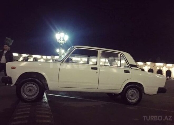 LADA (VAZ) 2107 2009, 99,652 km - 1.6 l - Salyan