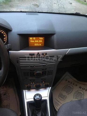 Opel Astra 2009, 225,000 km - 1.3 l - Bakı