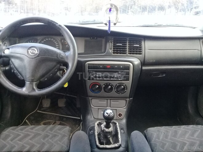 Opel Vectra 2000, 150,000 km - 1.8 l - Qazax