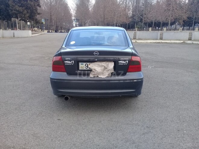 Opel Vectra 2000, 150,000 km - 1.8 l - Qazax