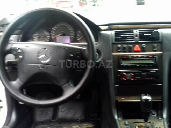 Mercedes E 280 2001, 240,000 km - 2.8 л - Bakı