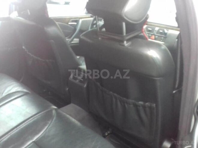 Mercedes E 280 2001, 240,000 km - 2.8 л - Bakı
