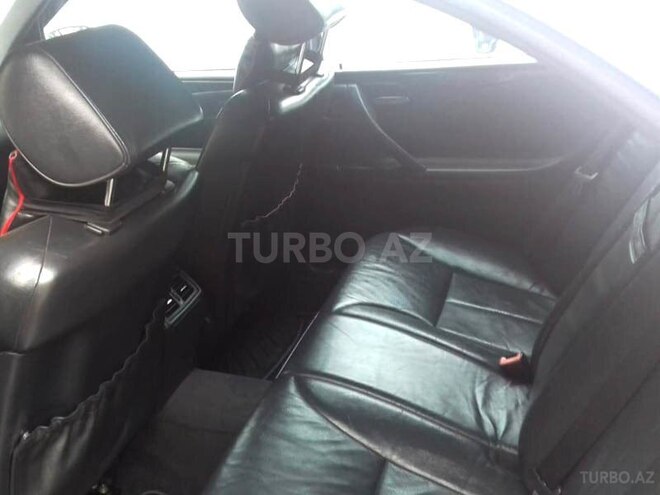 Mercedes E 280 2001, 240,000 km - 2.8 л - Bakı