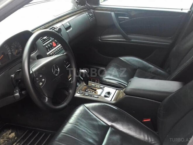 Mercedes E 280 2001, 240,000 km - 2.8 л - Bakı