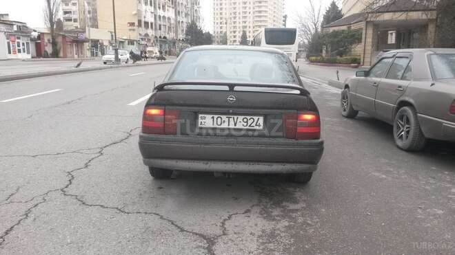 Opel Vectra 1993, 153,000 km - 2.0 l - Bakı