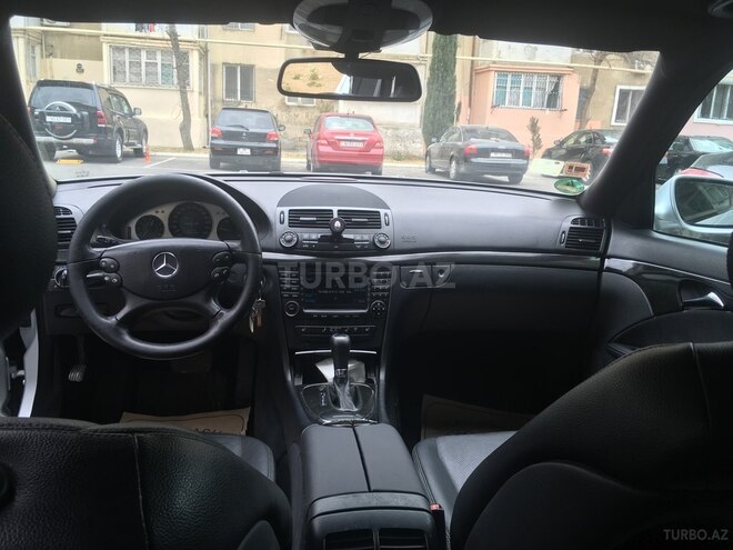 Mercedes E 220 2006, 261,000 km - 2.2 л - Bakı