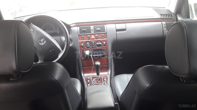 Mercedes E 220 2000, 165,000 km - 2.2 l - Bakı