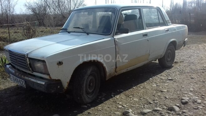 LADA (VAZ) 2107 2005, 276,000 km - 1.6 л - Ucar