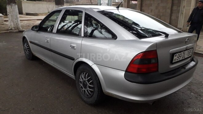 Opel Vectra 1998, 296,000 km - 1.8 l - Sumqayıt
