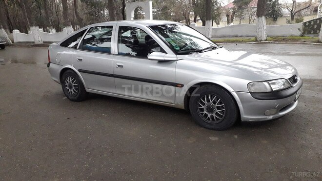 Opel Vectra 1998, 296,000 km - 1.8 l - Sumqayıt