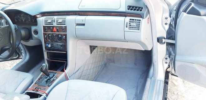 Mercedes E 200 1998, 231,000 km - 2.0 l - Bakı