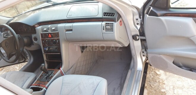 Mercedes E 200 1998, 231,000 km - 2.0 l - Bakı