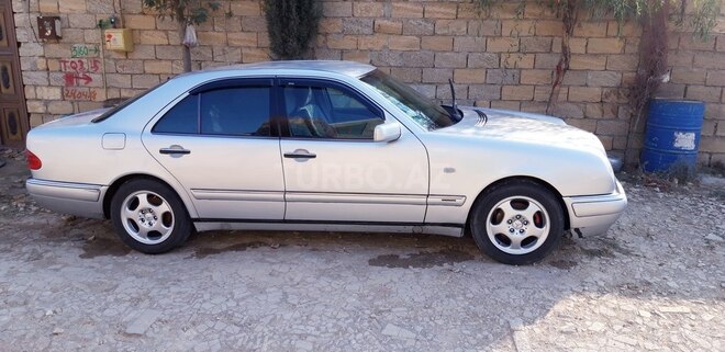 Mercedes E 200 1998, 231,000 km - 2.0 l - Bakı