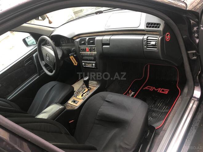 Mercedes E 220 1999, 371,188 km - 2.2 л - Bakı