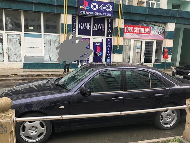Mercedes E 220 1999, 371,188 km - 2.2 л - Bakı