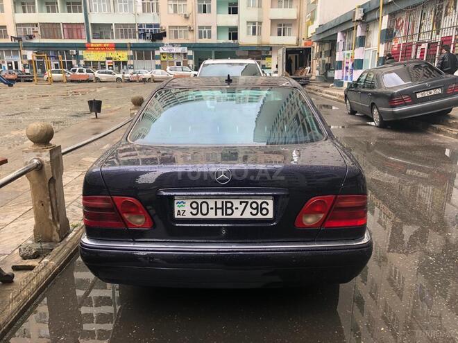 Mercedes E 220 1999, 371,188 km - 2.2 л - Bakı