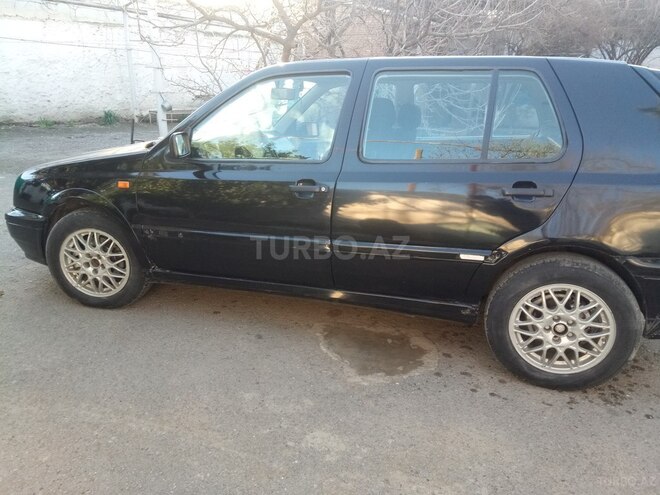 Volkswagen Golf 1994, 155,873 km - 2.0 л - Bərdə