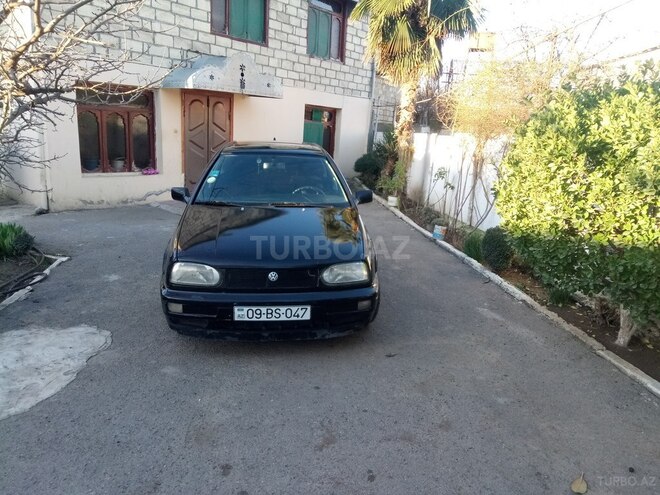 Volkswagen Golf 1994, 155,873 km - 2.0 л - Bərdə