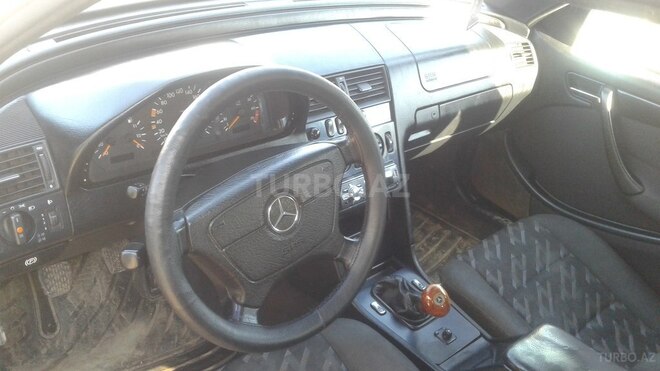 Mercedes C 180 2000, 433,885 km - 1.8 l - Masallı